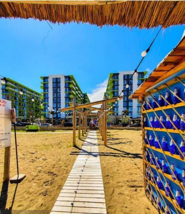 Năvodari Alezzy Beach Apartament Prima Linie La Mare المظهر الخارجي الصورة