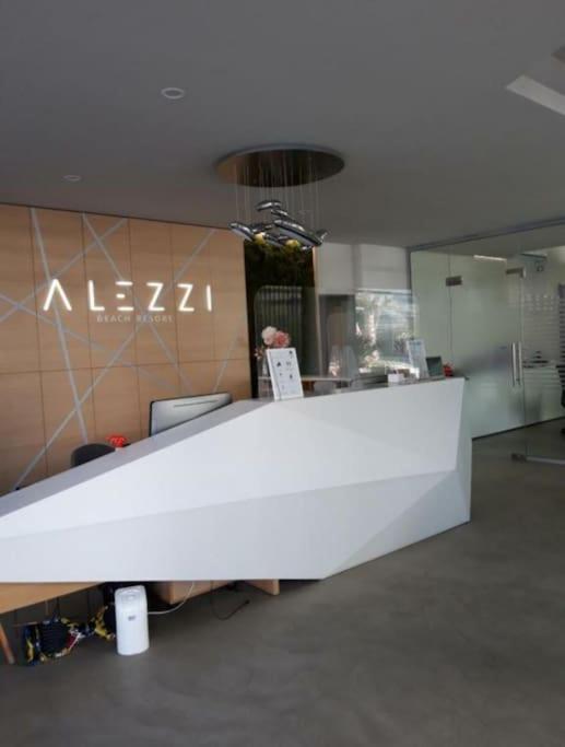 Năvodari Alezzy Beach Apartament Prima Linie La Mare المظهر الخارجي الصورة