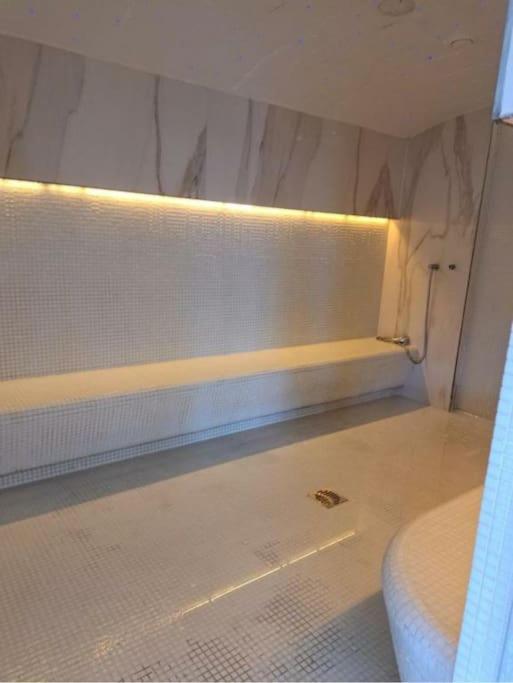 Năvodari Alezzy Beach Apartament Prima Linie La Mare المظهر الخارجي الصورة